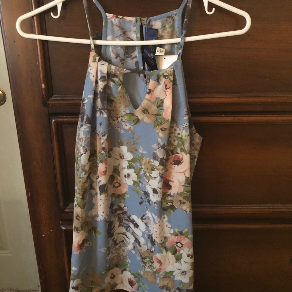 Sleeveless top